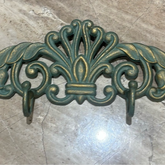 Vintage style iron Green Wall Hook Decor - Picture 7 of 12